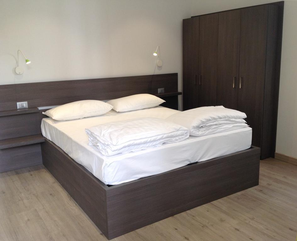 הוסטל Pieve  Campione Del Garda Surf House מראה חיצוני תמונה